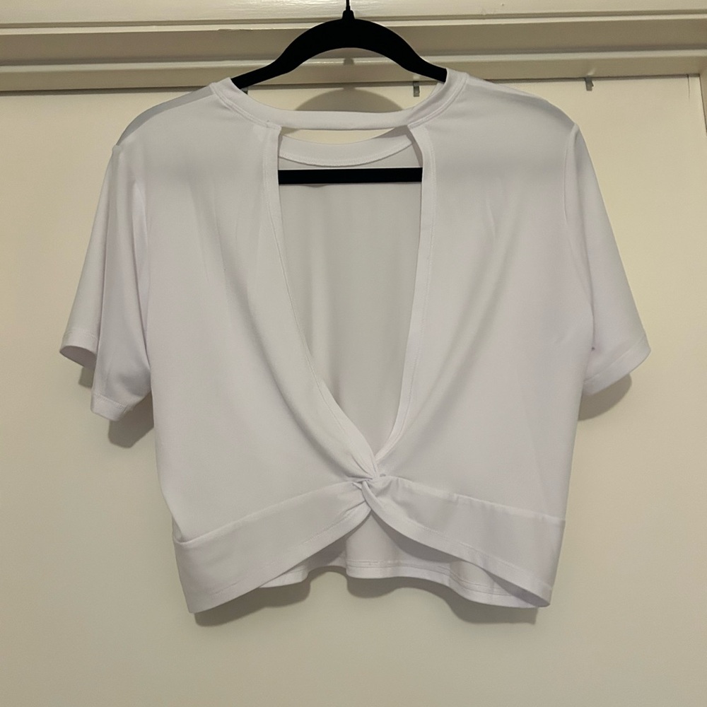 Fabletics White Crop Top - Picture 2 of 3